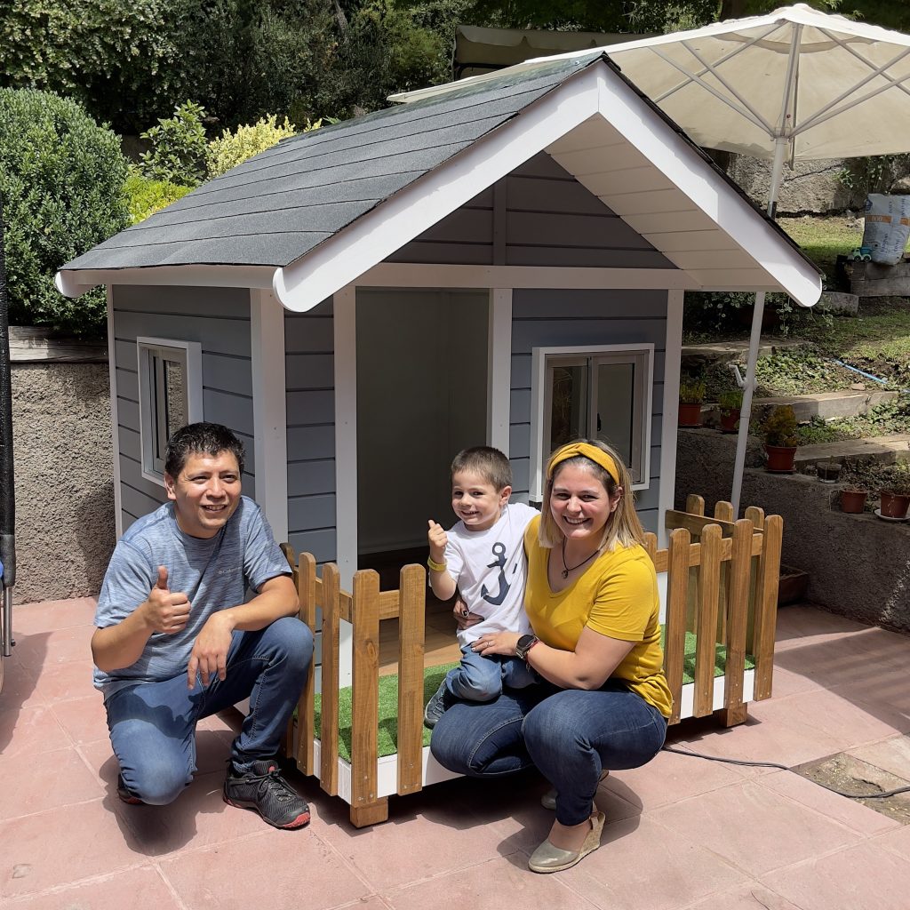 casita Lulu con techo de teja asfaltica